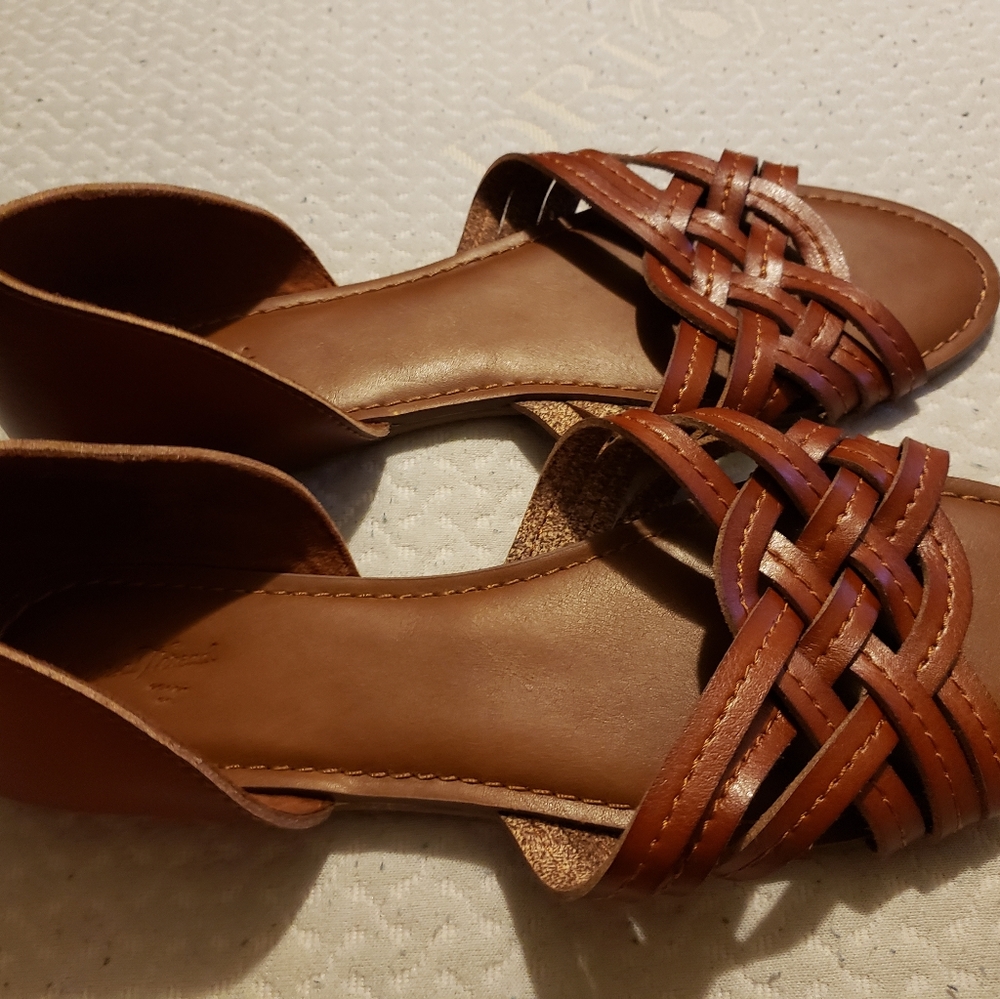 Women's huarache sandals